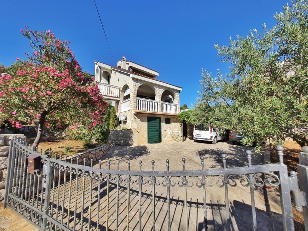 Apartmani Latin Jezera Esterno foto