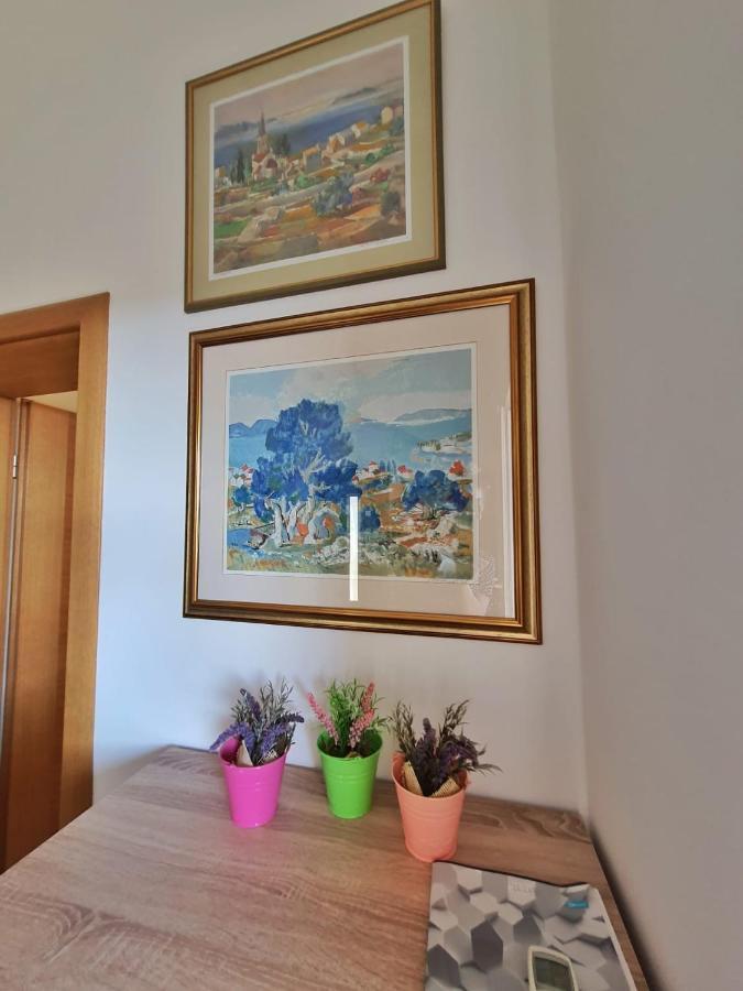 Apartmani Latin Jezera Esterno foto